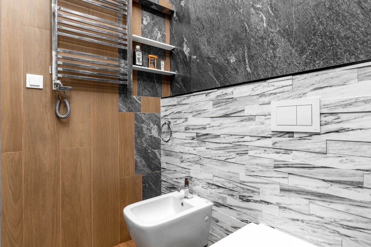 Stone & Wood Bathroom — view 2