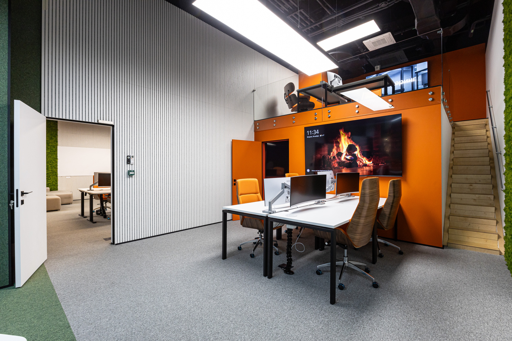 Call center office — interior view